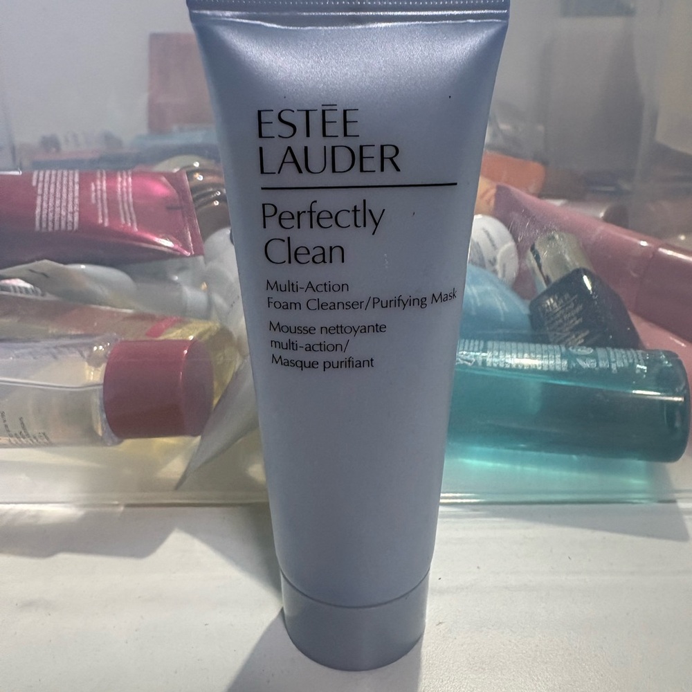 Estee Lauder Perfectly Clean Multi-Action Foam Cleanser